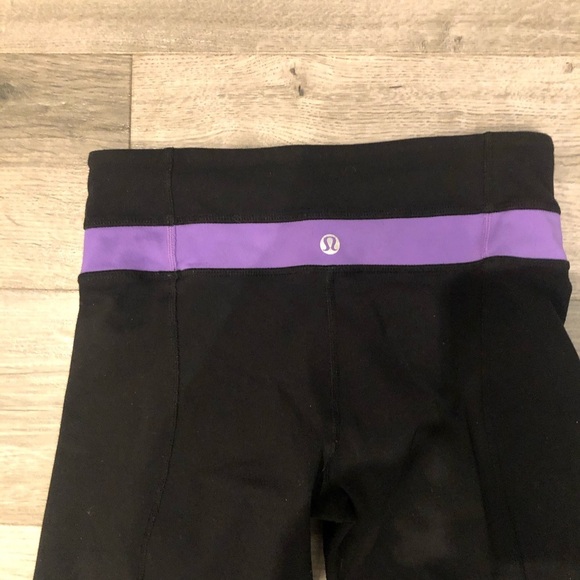 LULULEMON Black Crop reversible Leggings size 2 - Picture 3 of 7